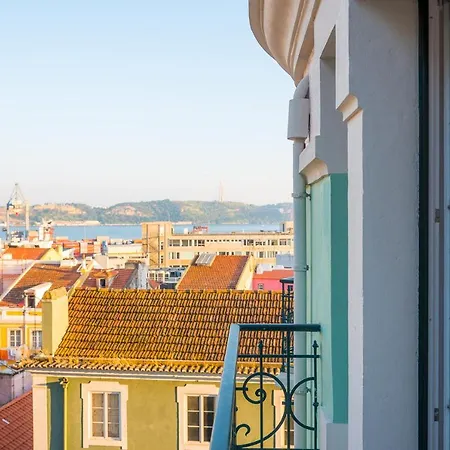 Tagus Sunrise In Estrela By Innkeeper Apartment *