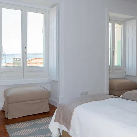 Tagus Sunrise In Estrela By Innkeeper Lissabon